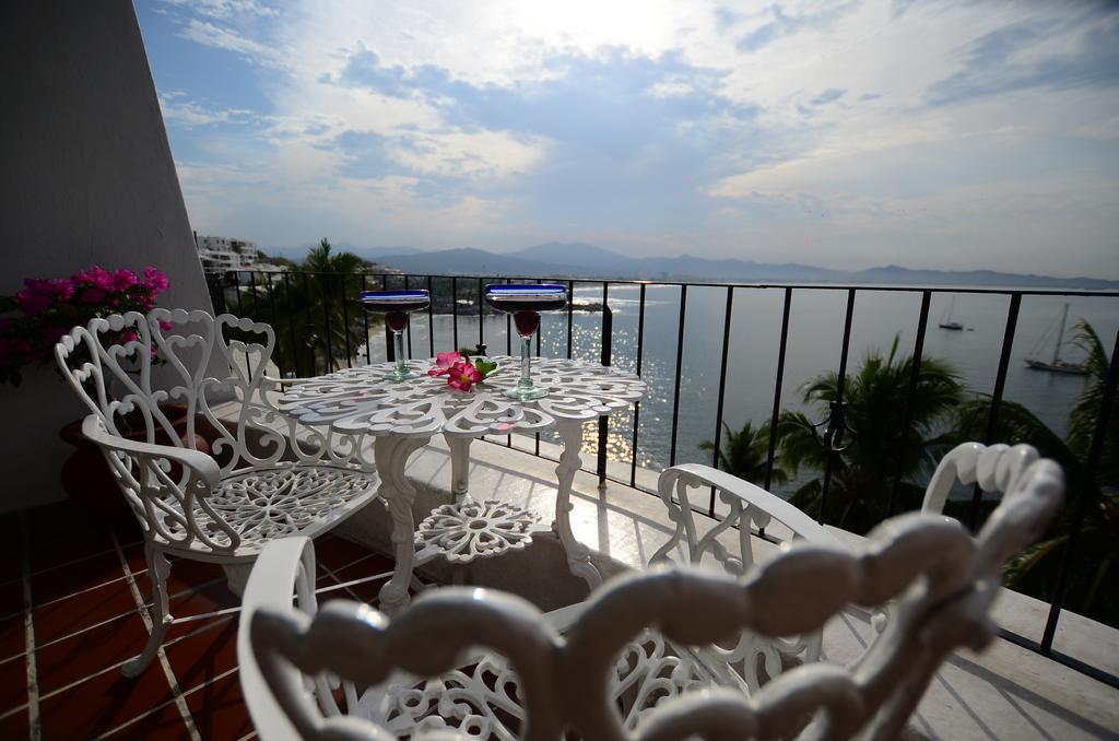 Dolphin Cove Inn Manzanillo Exterior foto